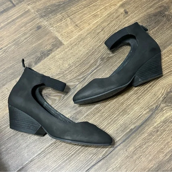 FINAL PRICE Eileen Fisher - Liza Nubuck Leather Ankle Strap Pumps - Black - 9 - Picture 4 of 6